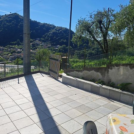 Il Sole Di Aurora Apartment Carasco Bagian luar foto