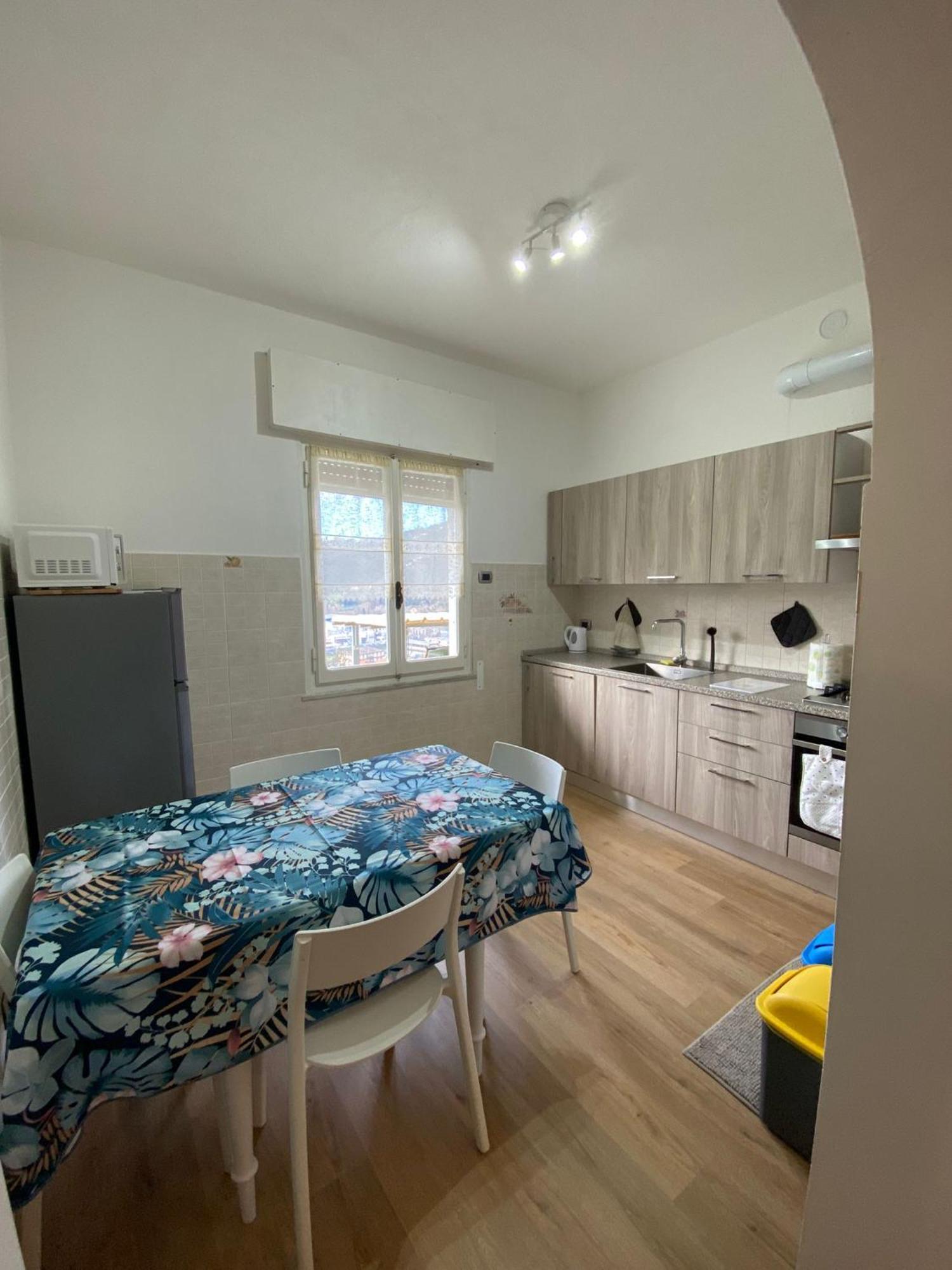 Il Sole Di Aurora Apartment Carasco Bagian luar foto
